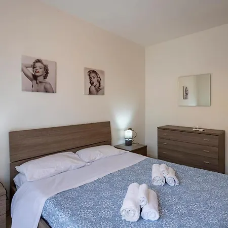 Duca's - Appartement Novara